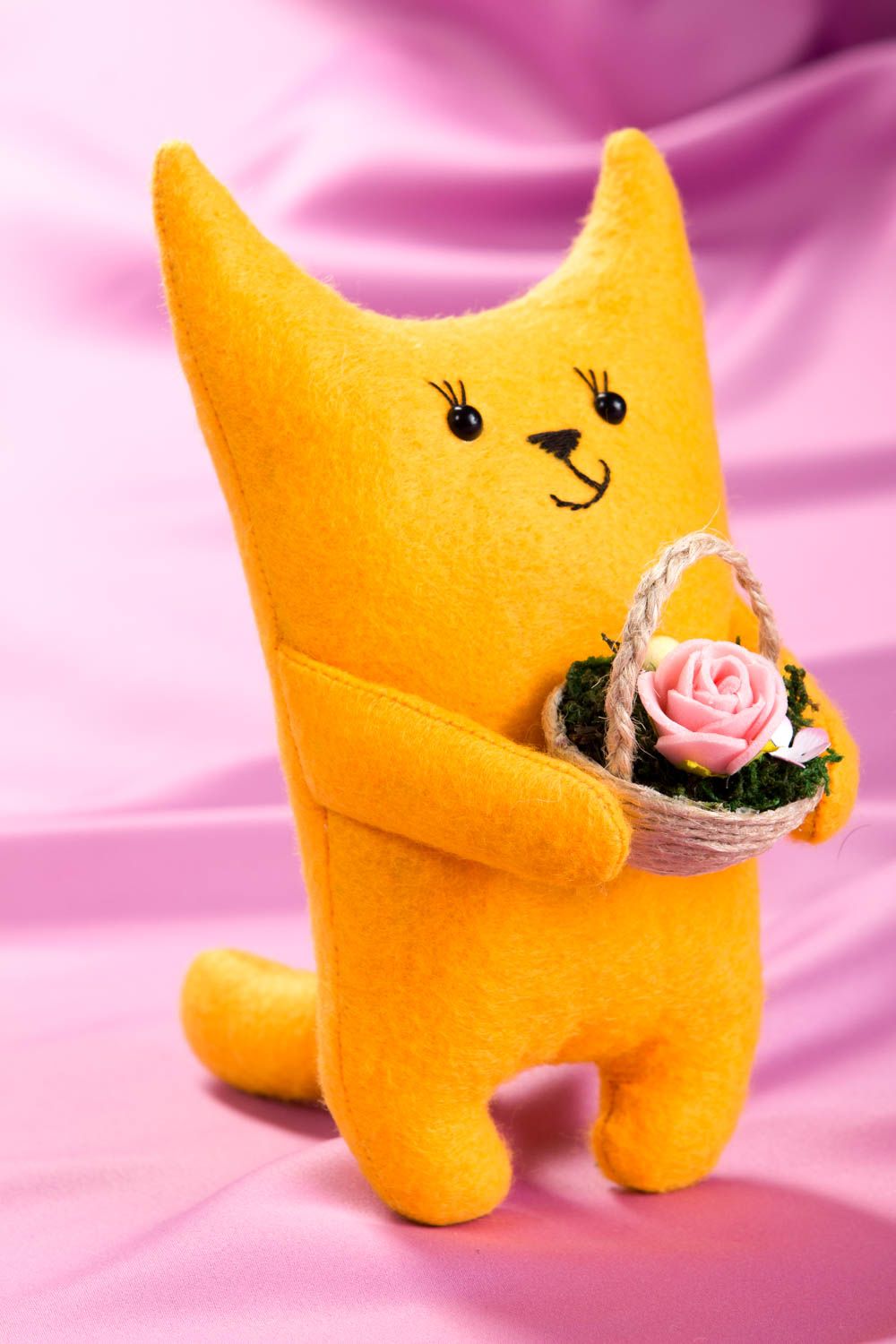 Игрушка кот желтая игрушка ручной работы яркий интересный подарок для хозяйки фото 1