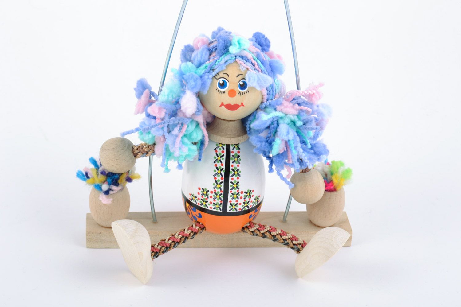 Детская игрушка на пружинке ручной работы расписанная красками красивая фото 4