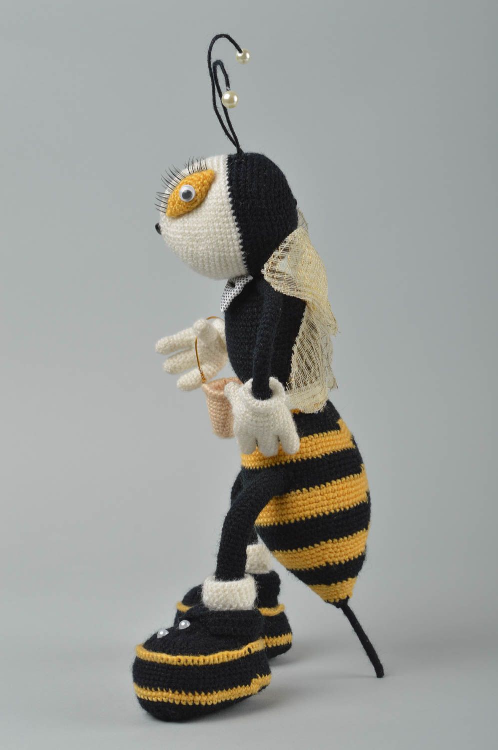 Jouet tricoté Peluche faite main abeille fils de coton Cadeau enfant décor photo 2
