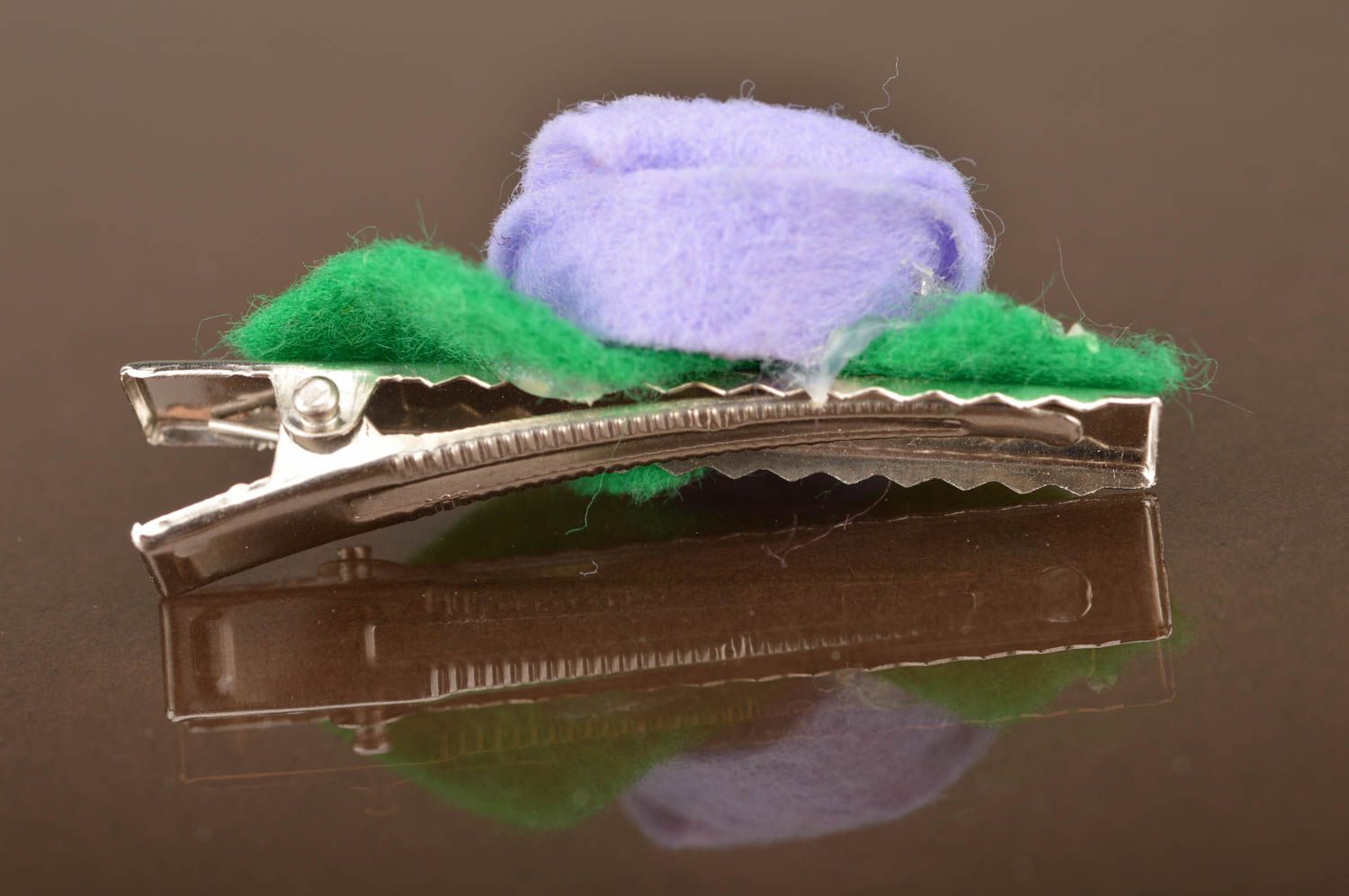 Small decorative designer metal hair clip with violet felt flower  photo 5
