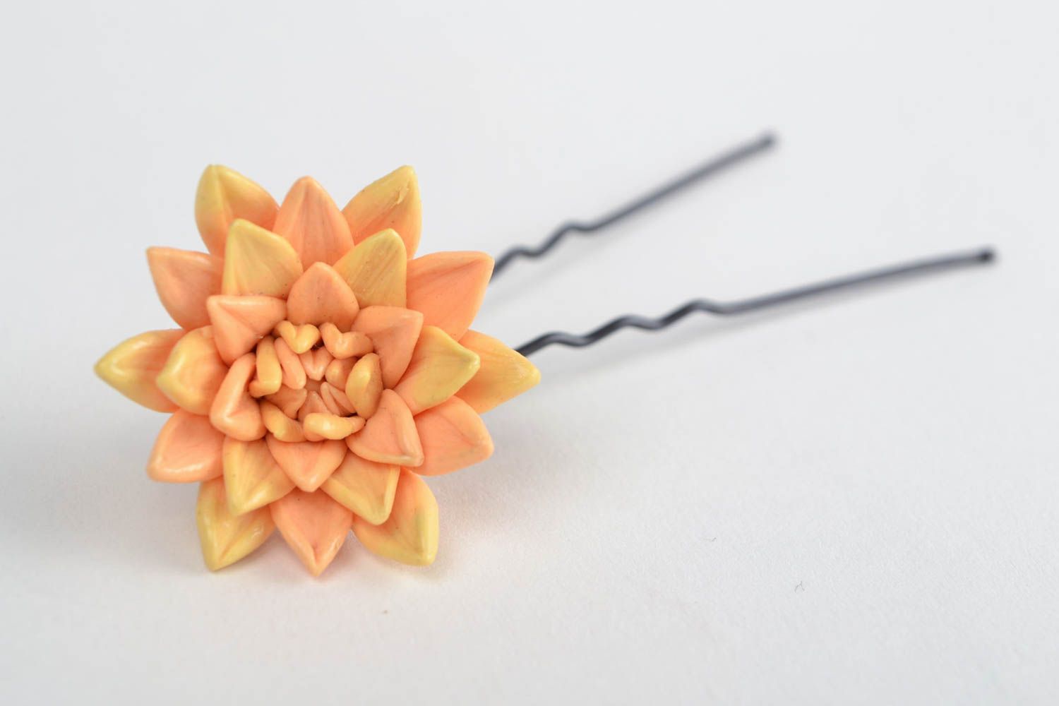 Gelbe Haarnadel mit Blume aus Polymerton handmade Schmuck für Frau Chrysantheme  foto 5