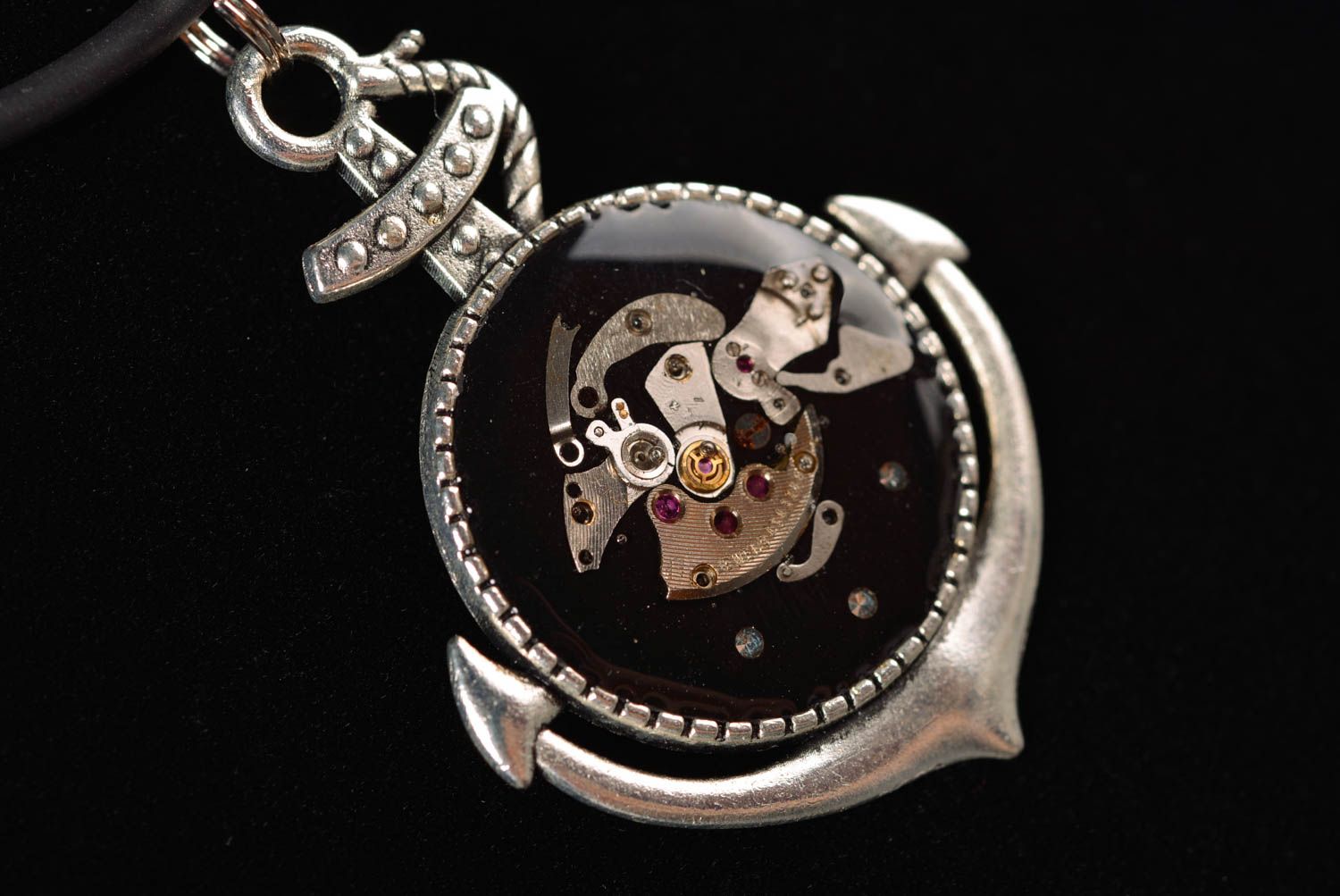 Unusual handmade metal pendant steampunk jewelry fashion trends buy a gift photo 3