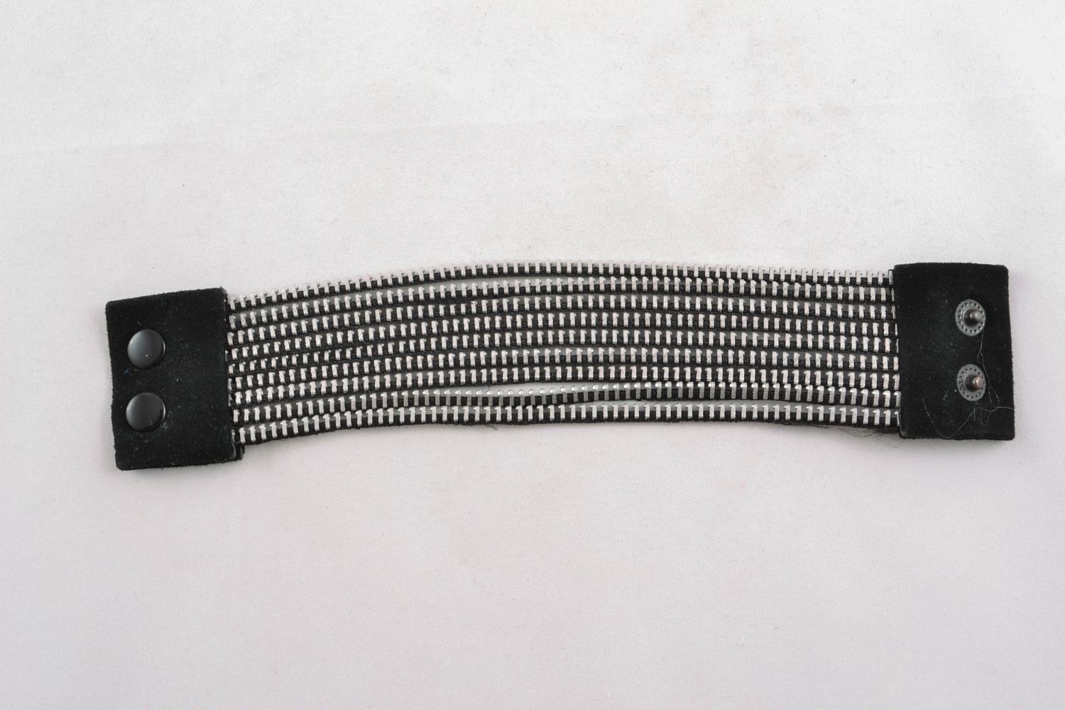 Handmade Armband aus Wildleder  foto 2