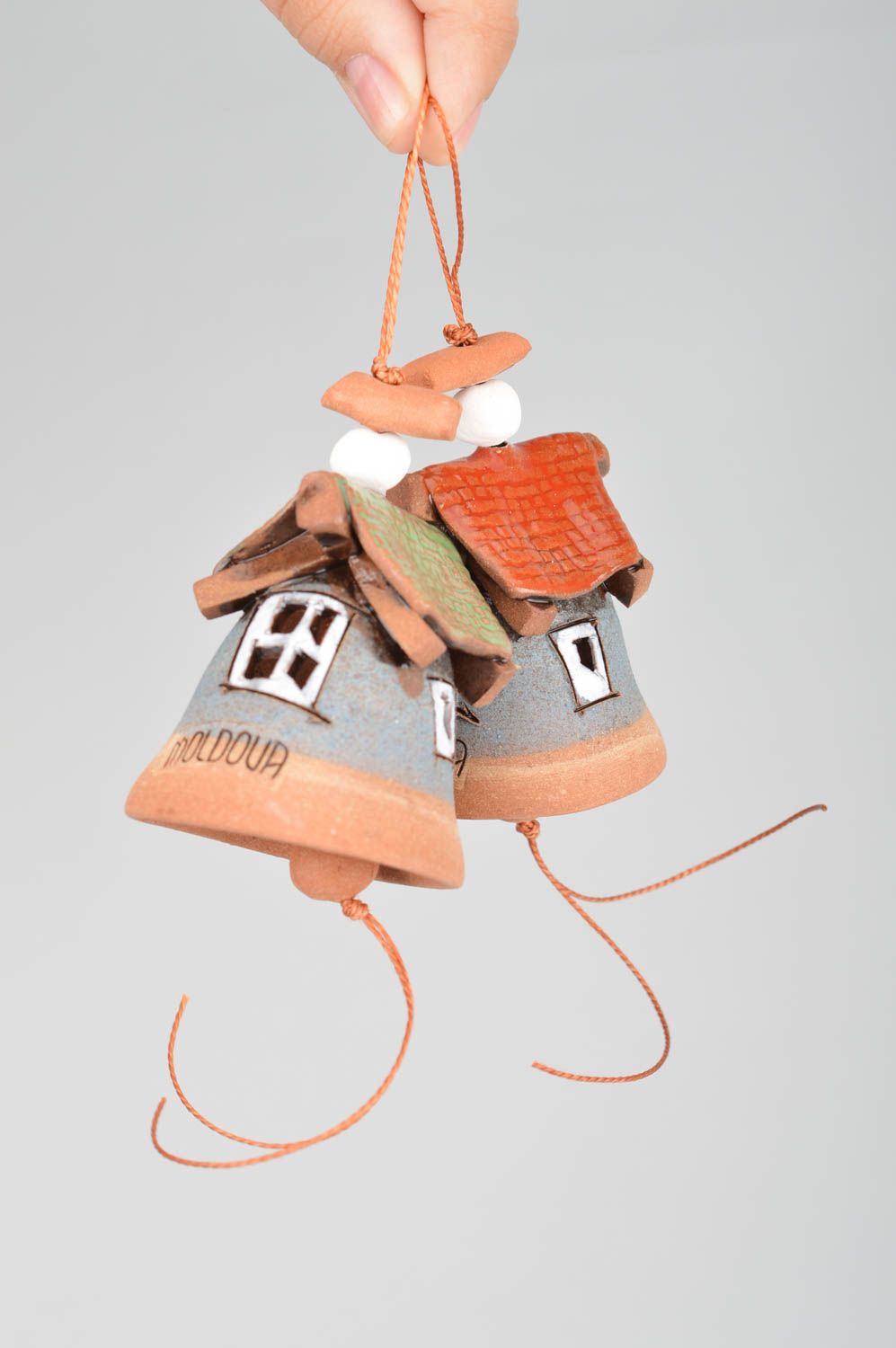 Schöne dekorative Glöckchen aus Ton mit Glasur Bemalung handmade Häuser foto 3