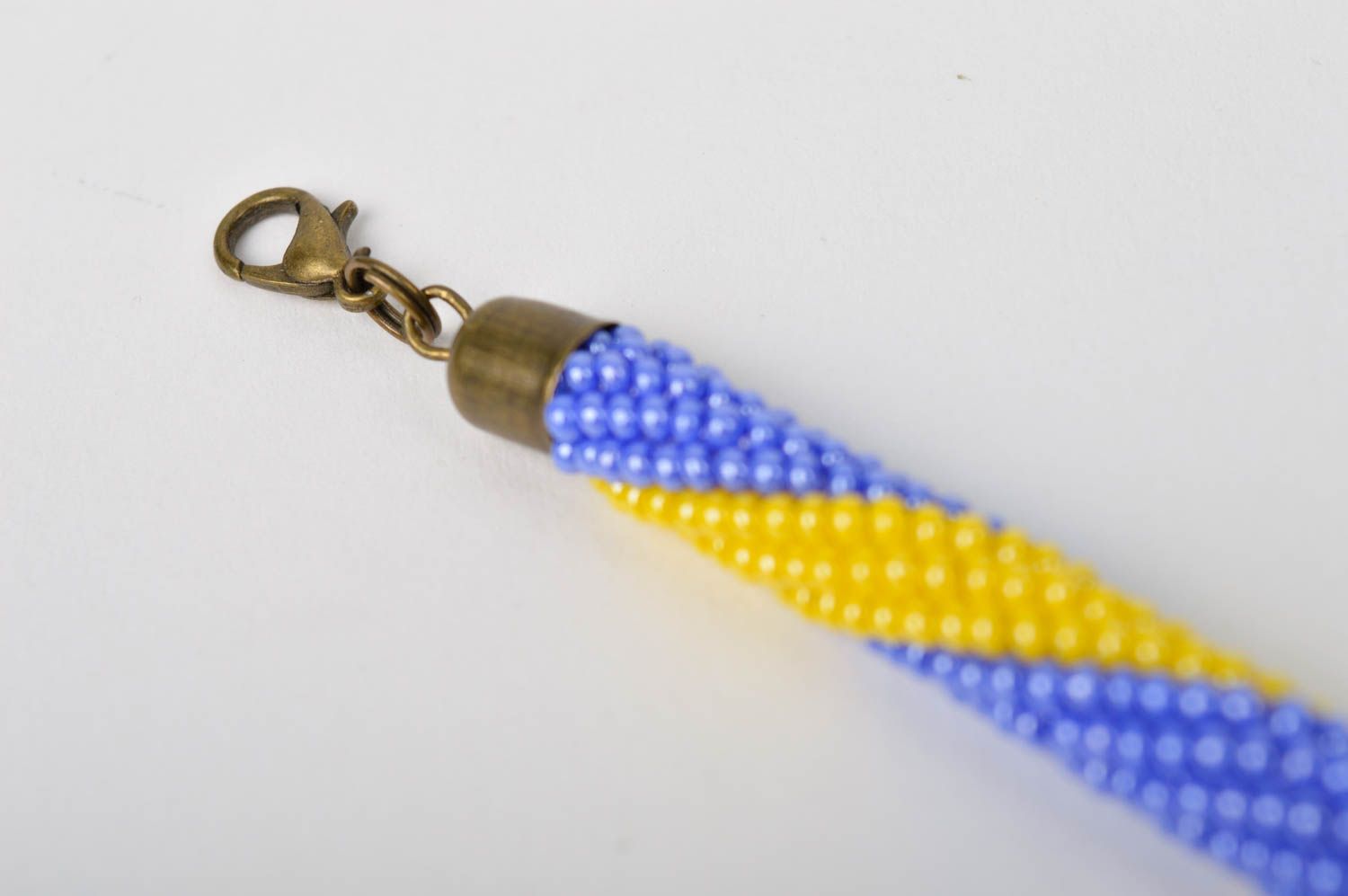 Bracelet en perles de rocaille Bijou fait main bleu et jaune Cadeau femme photo 4