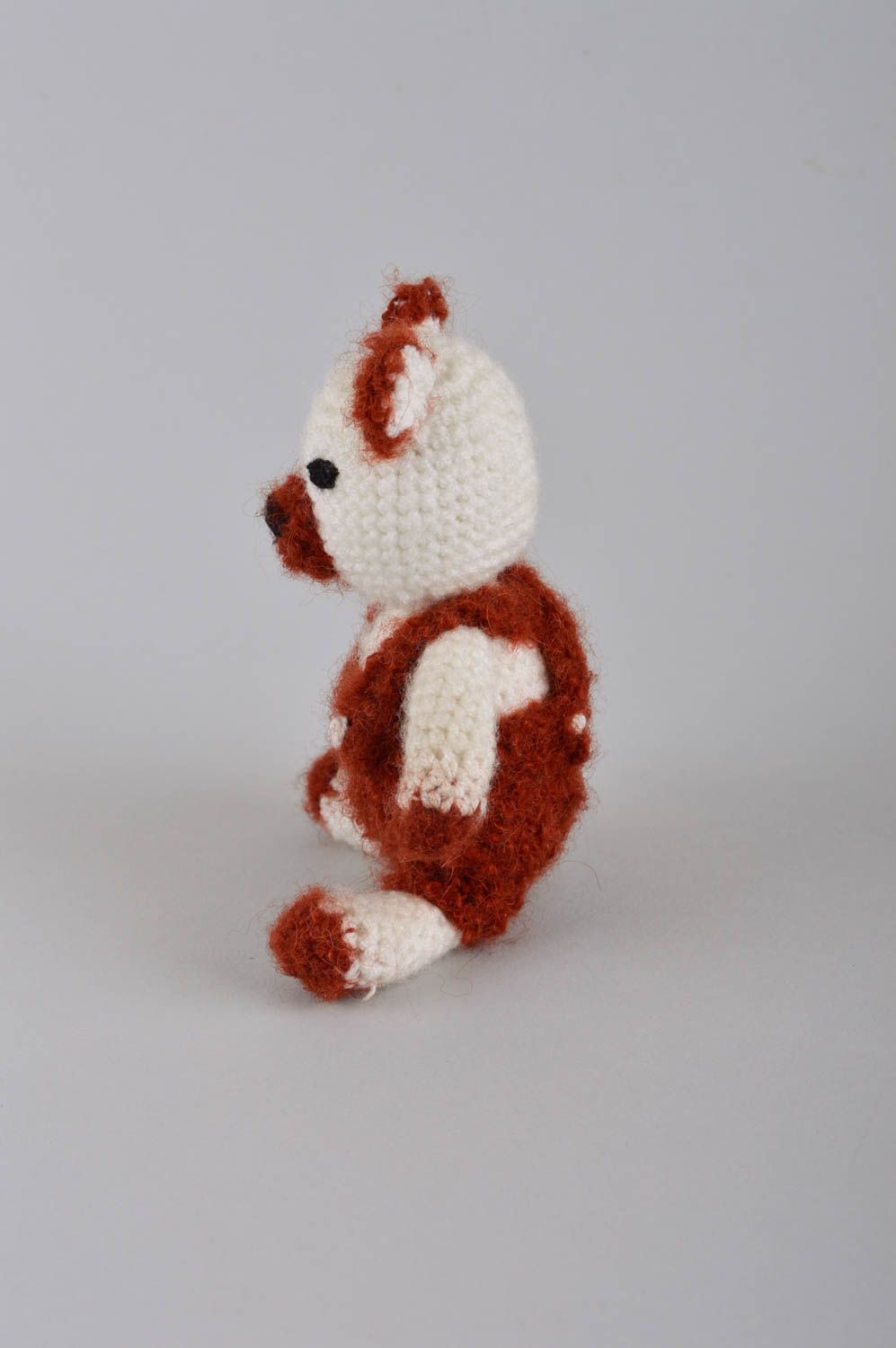 Jouet tricoté Peluche faite main au crochet Cadeau enfant en forme d'ours blanc photo 3