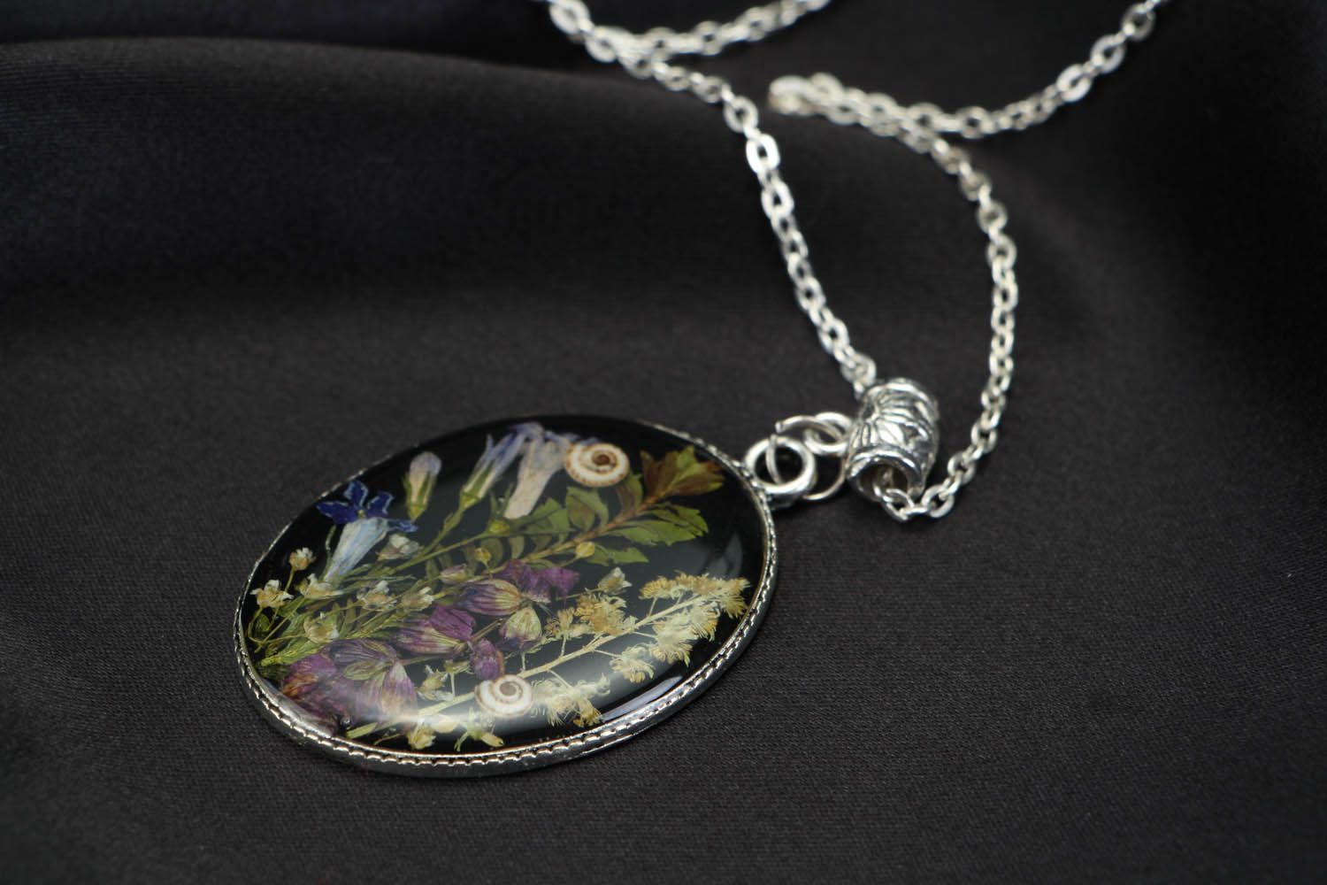 Pendant with real plants  photo 3
