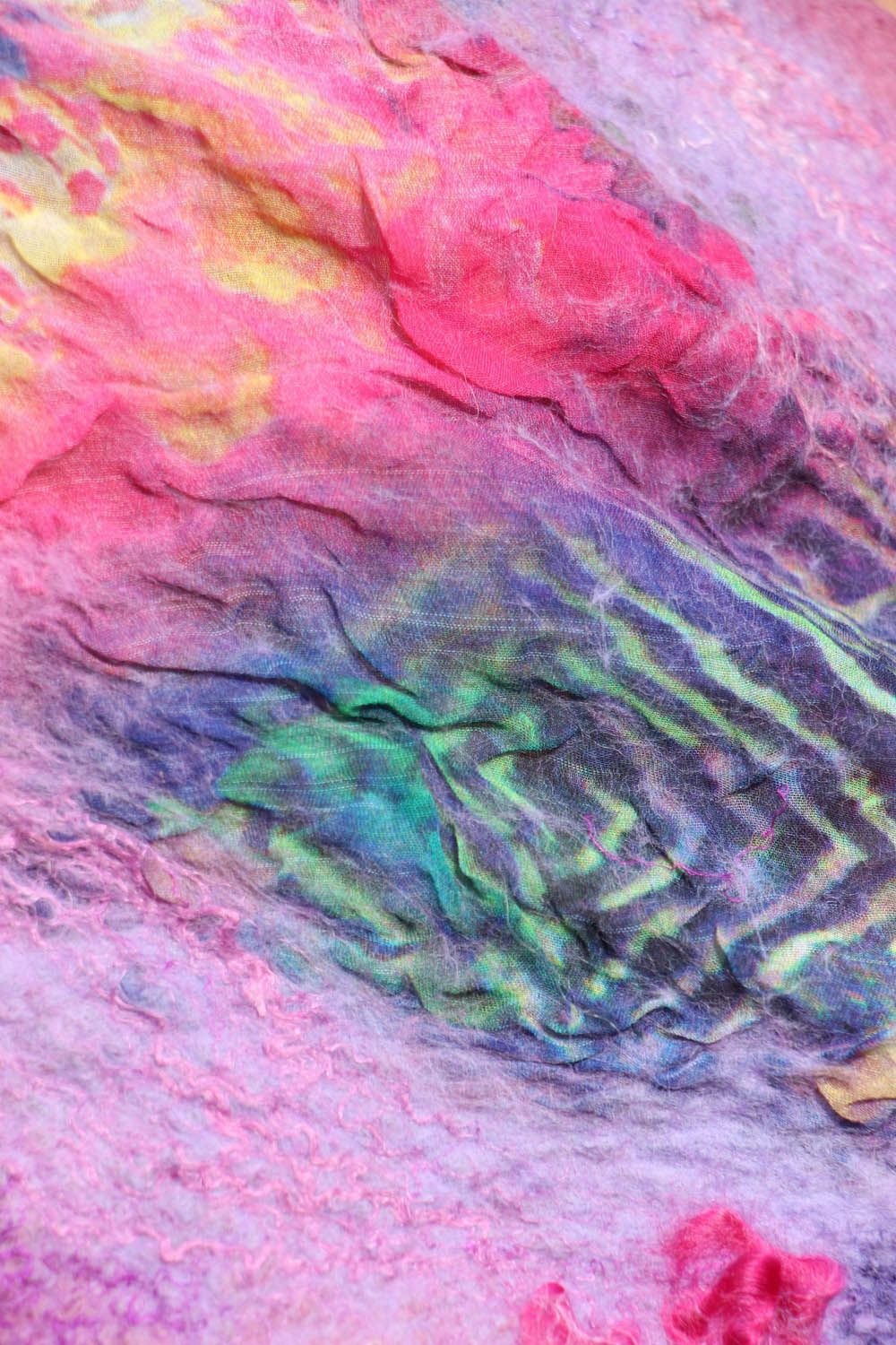 Pañuelo de lana de fieltro de color lila  foto 4