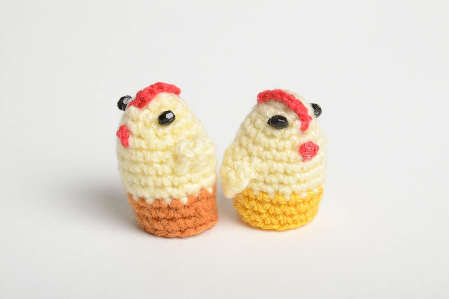 Tiny handmade toys crocheted beautiful toys chickens toys for kids 2 pieces photo 3