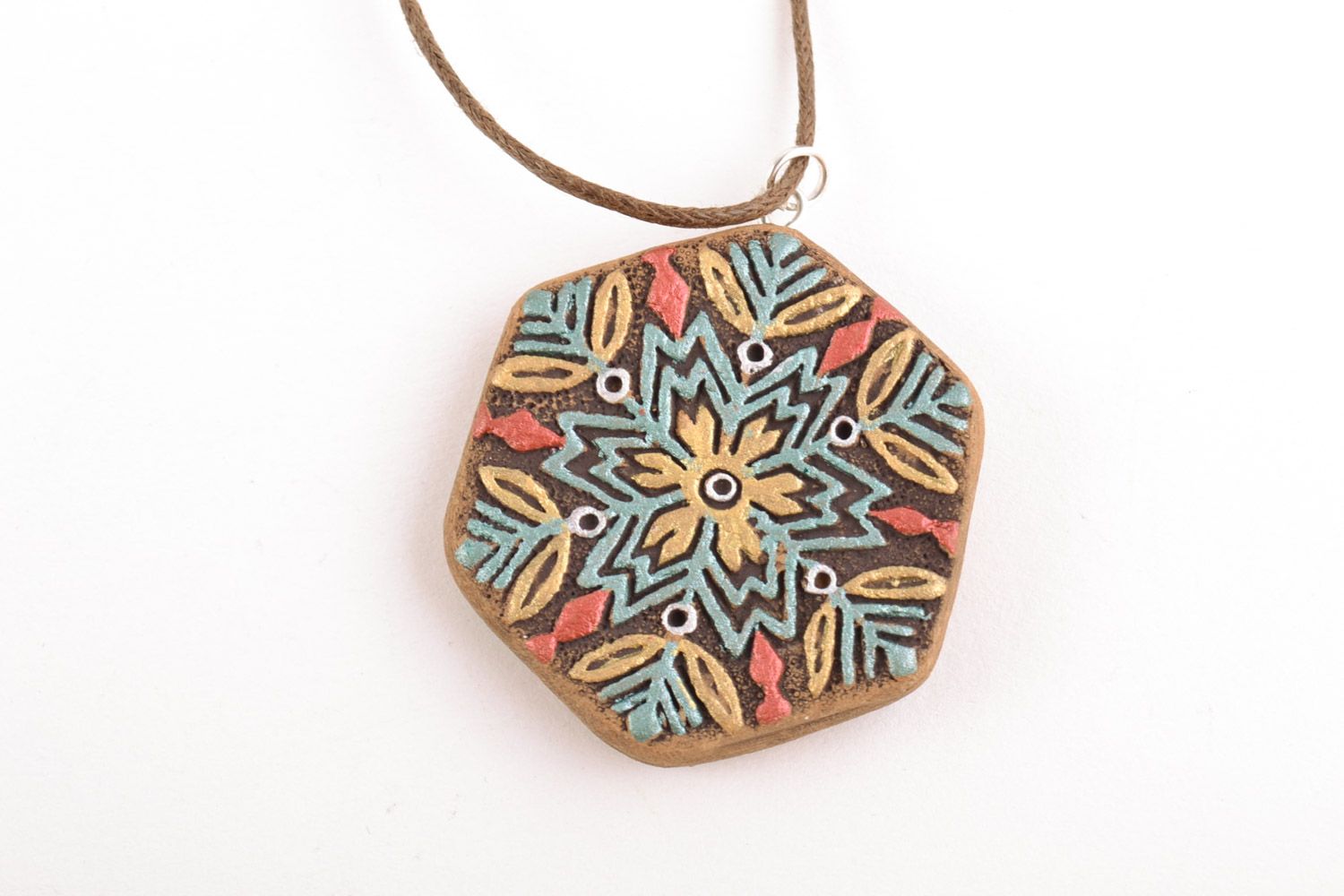 Stylish ceramic neck pendant with snow-flake ornament painted with acrylics photo 5