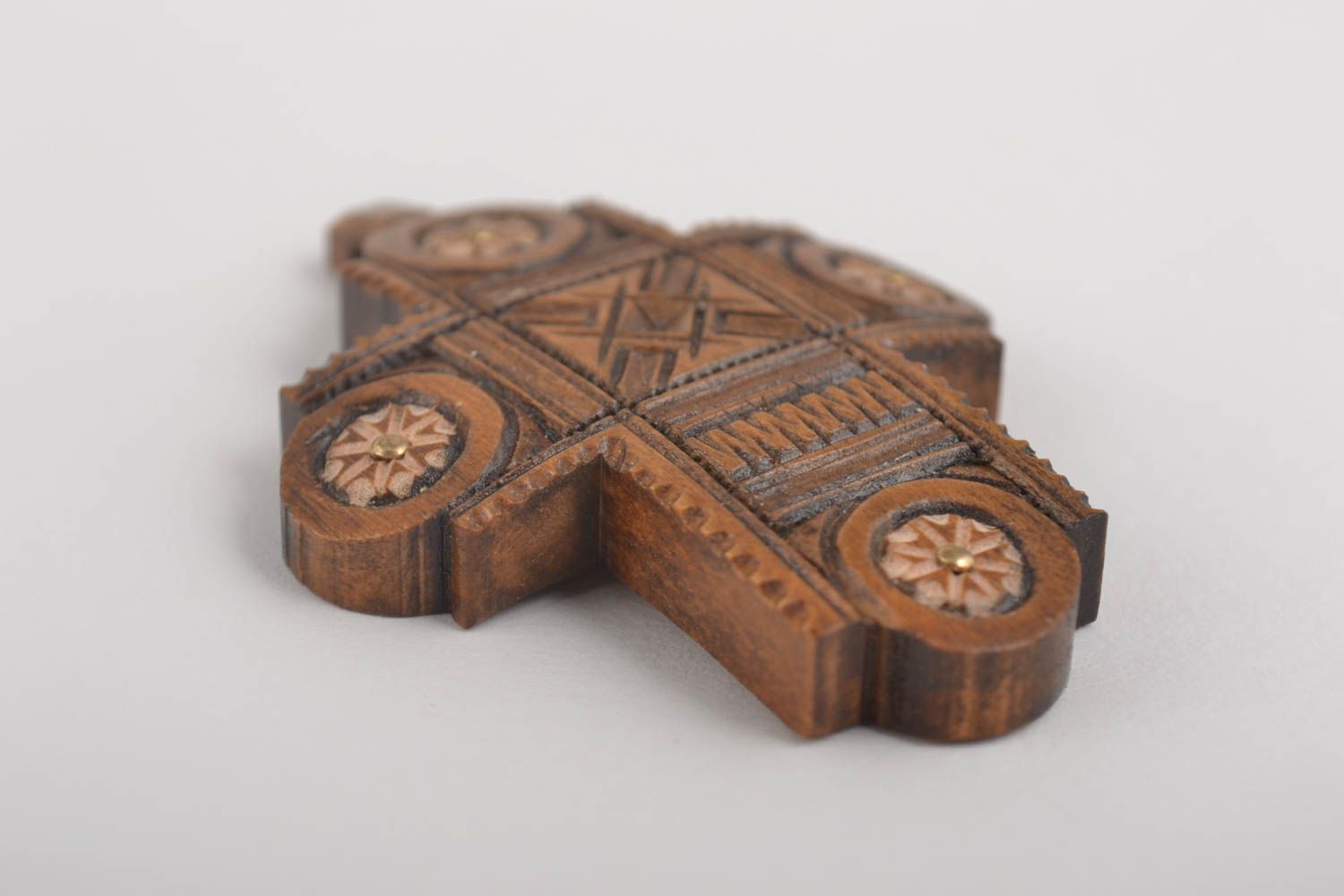 Pendentif croix Bijou ethnique fait main Accessoire femme amulette en bois photo 3