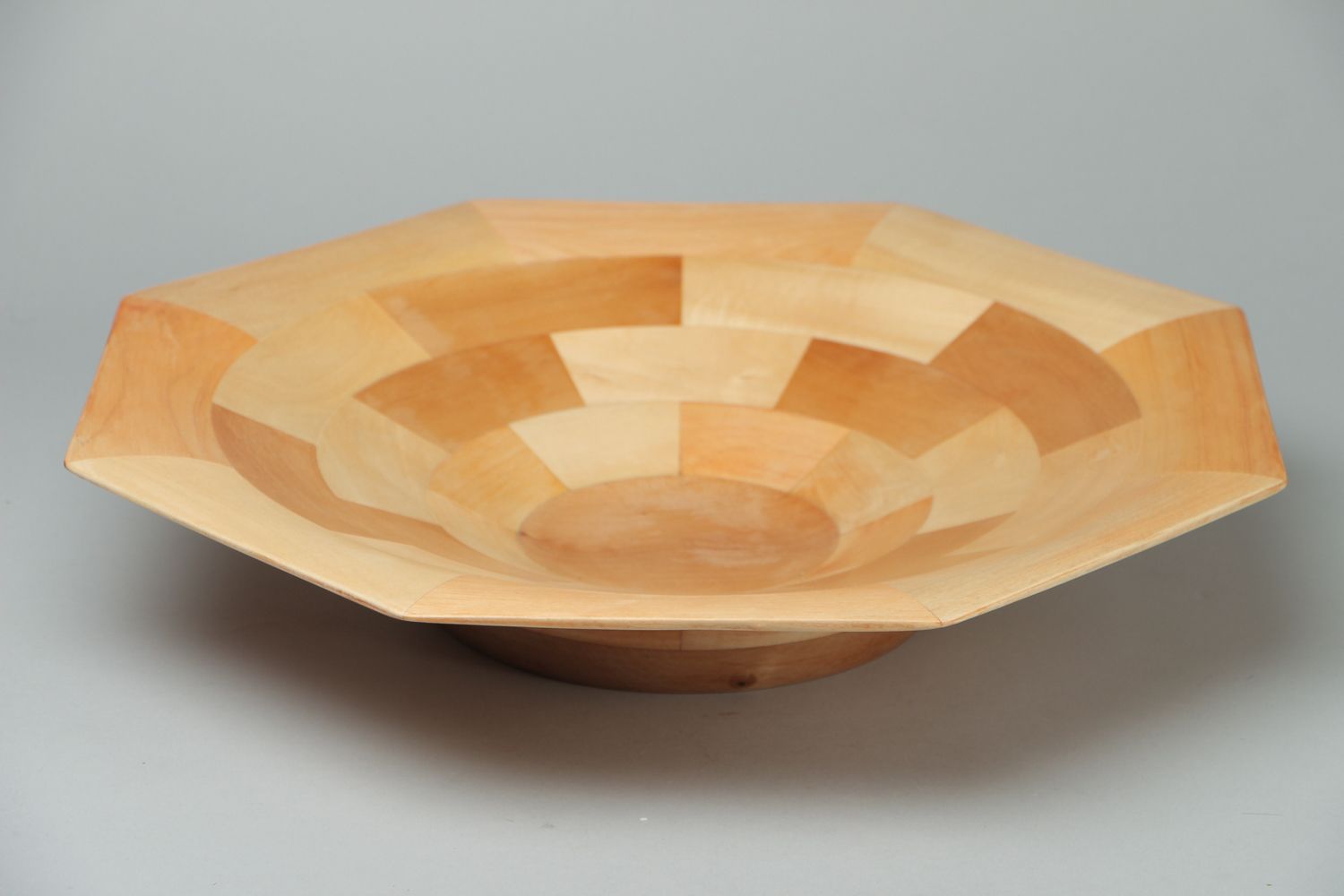 Large wooden fruit bowl photo 1