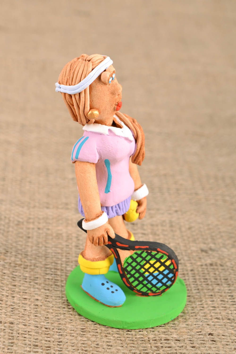 Statuetta tennista in argilla fatta a mano figurina decorativa in ceramica 
 foto 1