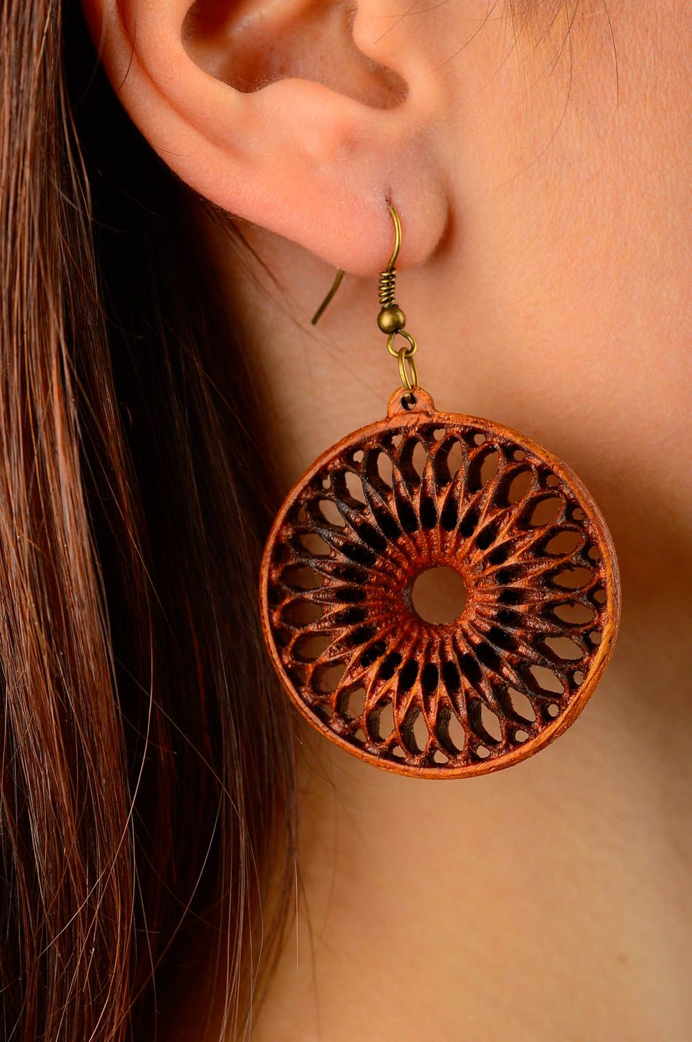 Handgefertigt Damen Schmuck Holz Ohrringe Accessoires für Frauen geschnitzt  foto 1