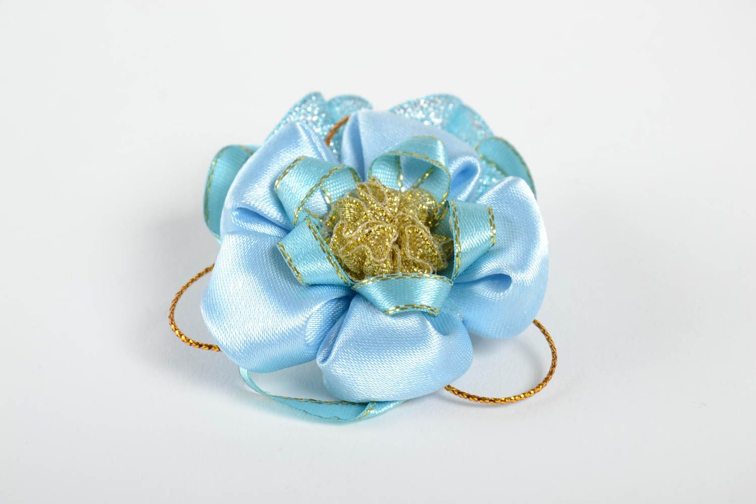 Заколка для волос из ленты в виде цветка ручной работы красивая голубая зажим фото 4