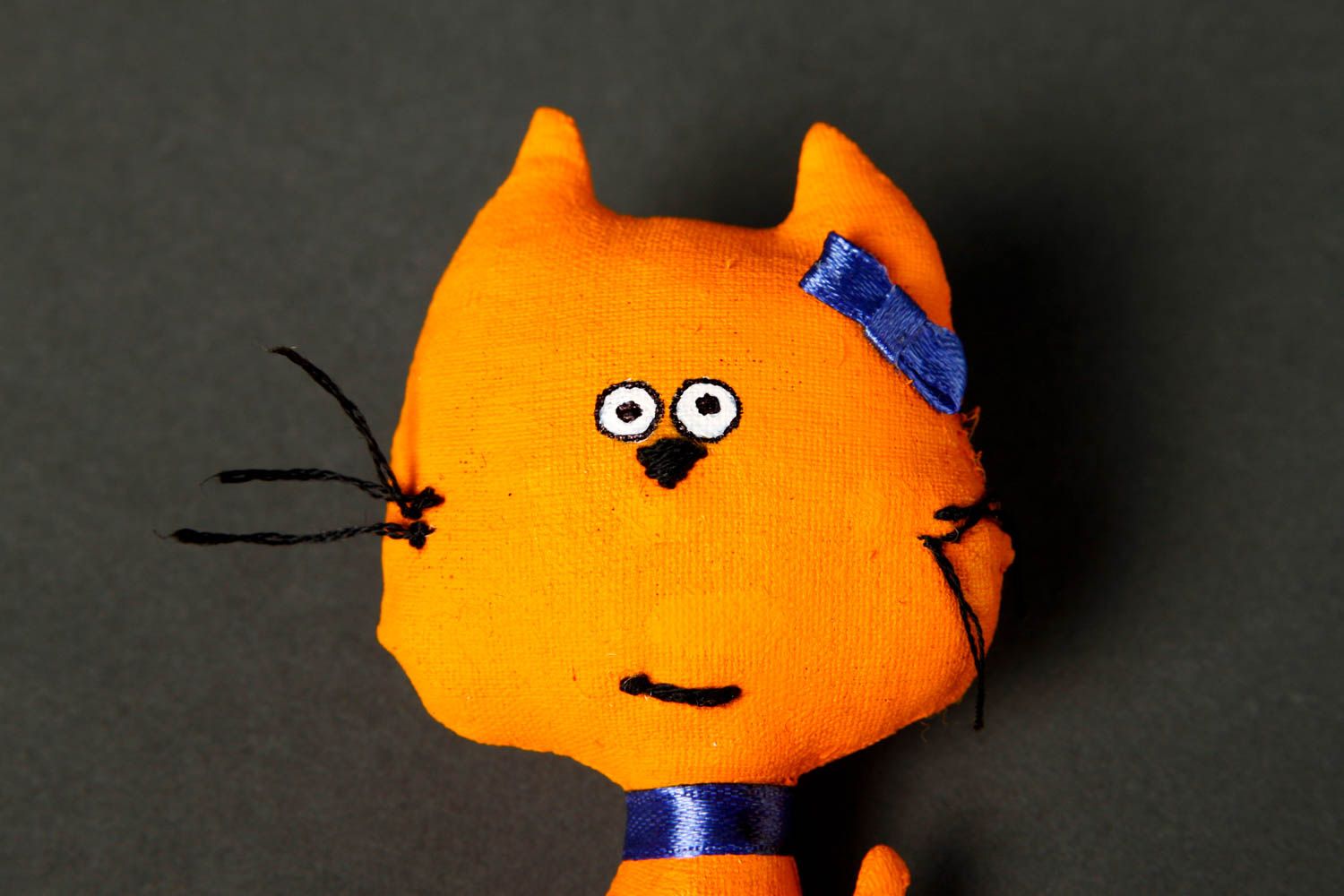 Broche textile Bijou fait main chat orange en toile de coton Accessoire femme photo 5