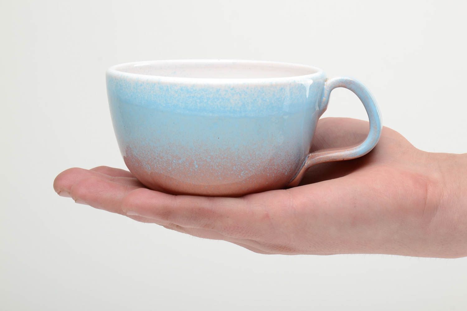 Глиняная чашка ручной работы расписанная глазурью и эмалью большая чайная 350 мл фото 6