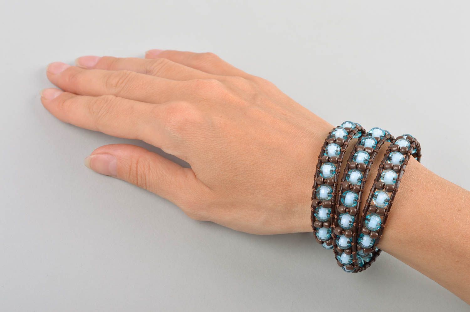 Bracelet perles rocaille Bijou fait main bleu brun 3 tours Accessoire femme photo 5