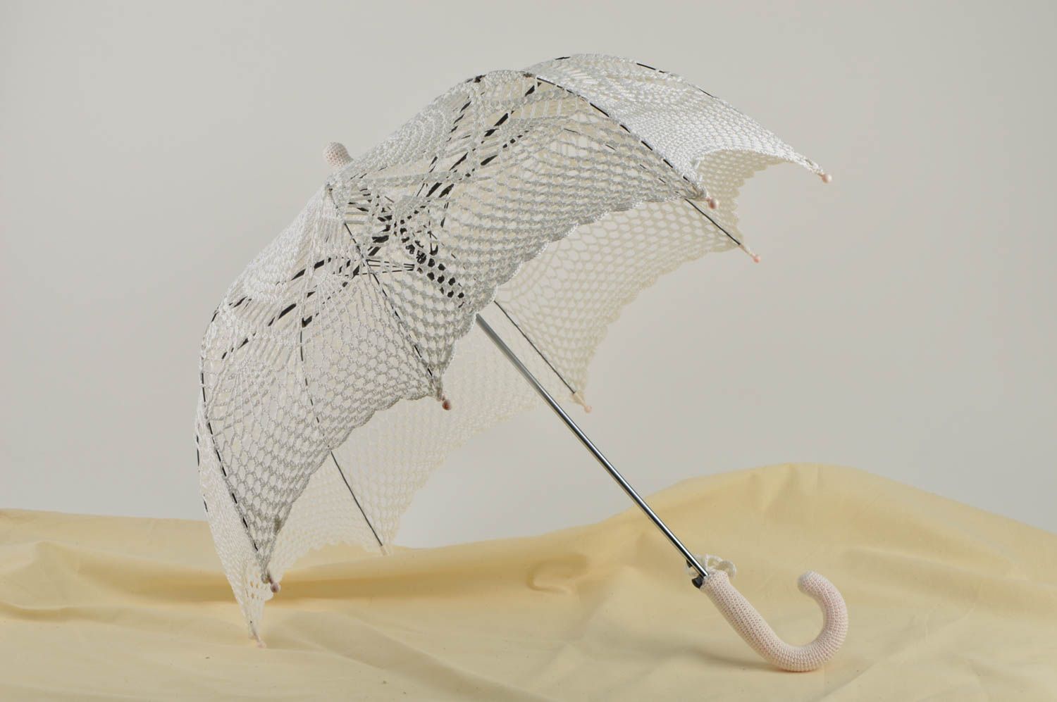 Подарок ручной работы красивый зонтик белый женский зонт вязаный крючком фото 1