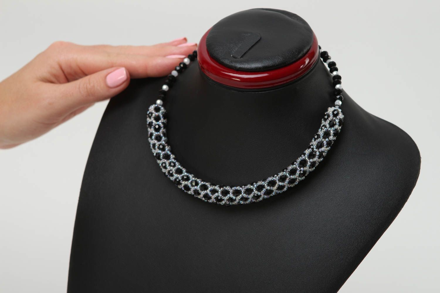 Collier design Bijou fait main en perles de rocaille cadeau Accessoire femme photo 5