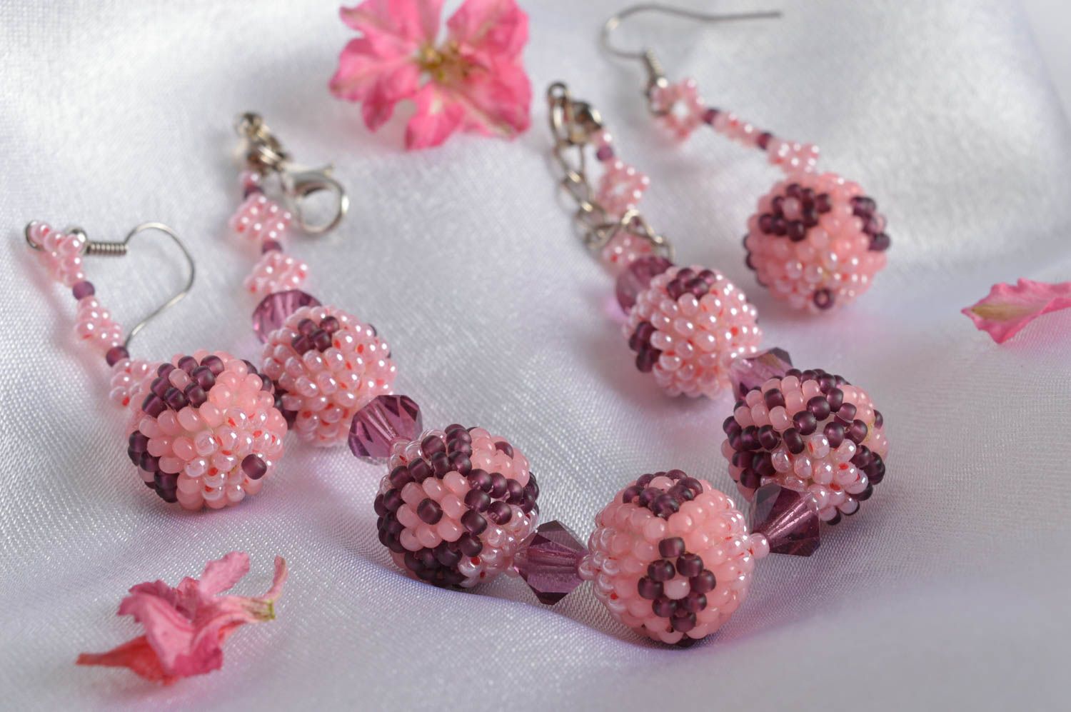 Handmade pink beaded jewelry set dangle earrings and wrist bracelet 2 items photo 1
