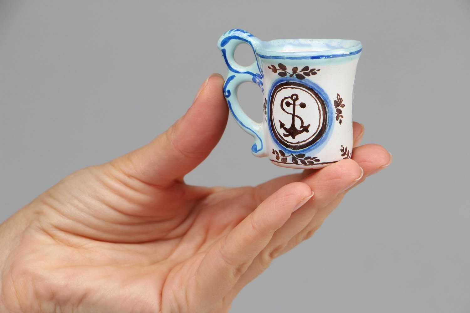 Chope en céramique miniature faite à main photo 4