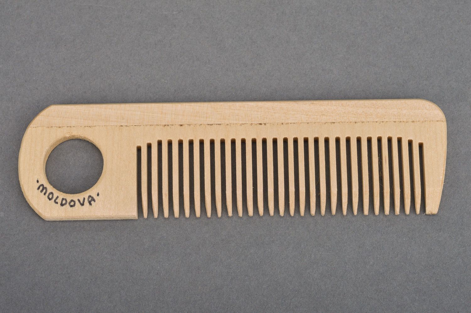Peine de madera para el pelo artesanal ecológicamente limpio para hombres y mujeres foto 2