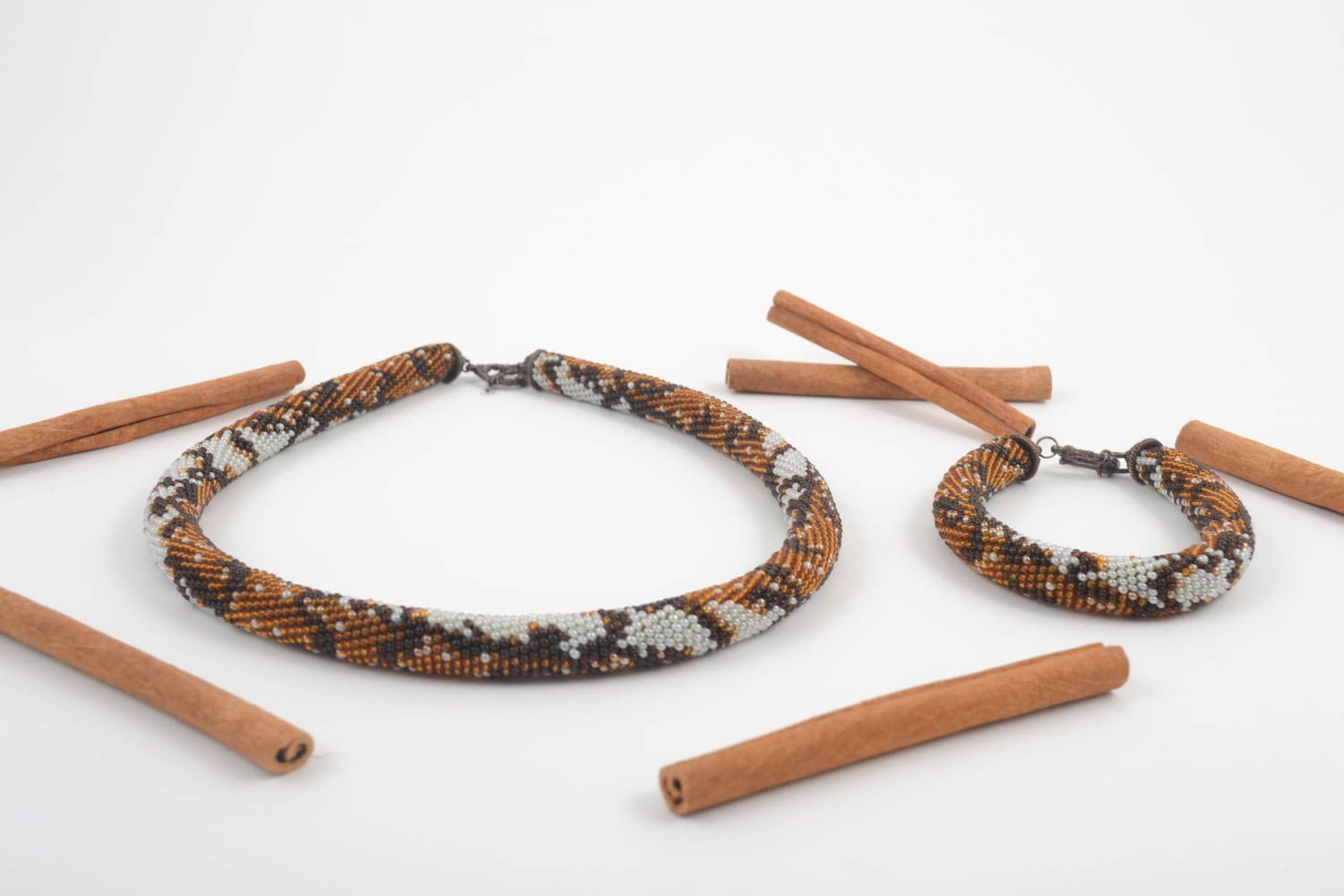 Elegant unusual necklace handmade stylish jewelry set beautiful bracelet  photo 1