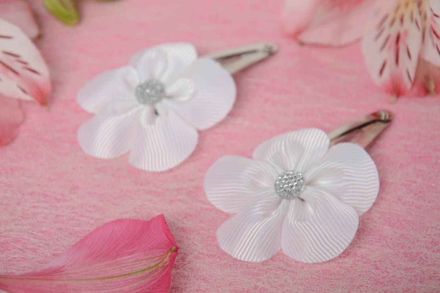 Beautiful children's handmade rep ribbon flower barrettes set 2 pieces white photo 1