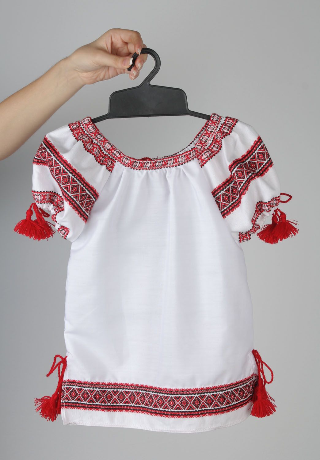 Embroidered baby dress photo 2