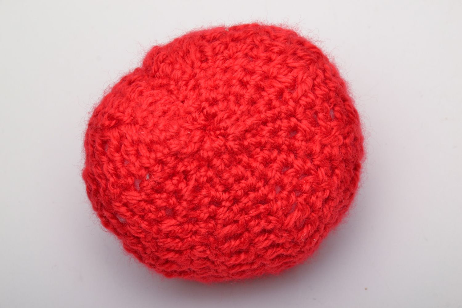 Soft crochet toy tomato photo 3