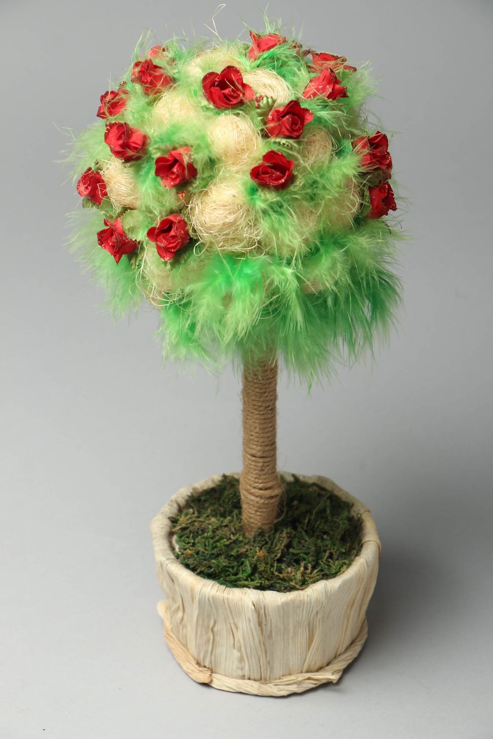 Arbre décoratif topiaire avec roses en matériaux naturels  photo 3