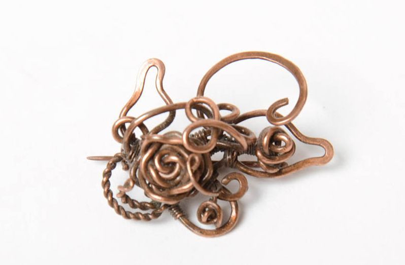 Beautiful unusual interesing stylish tender handmade wire wrapped copper brooch photo 2
