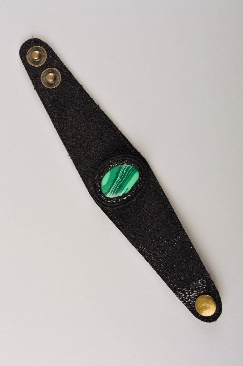 Кожаный браслет ручной работы браслет на руку украшение из кожи с камнем фото 5