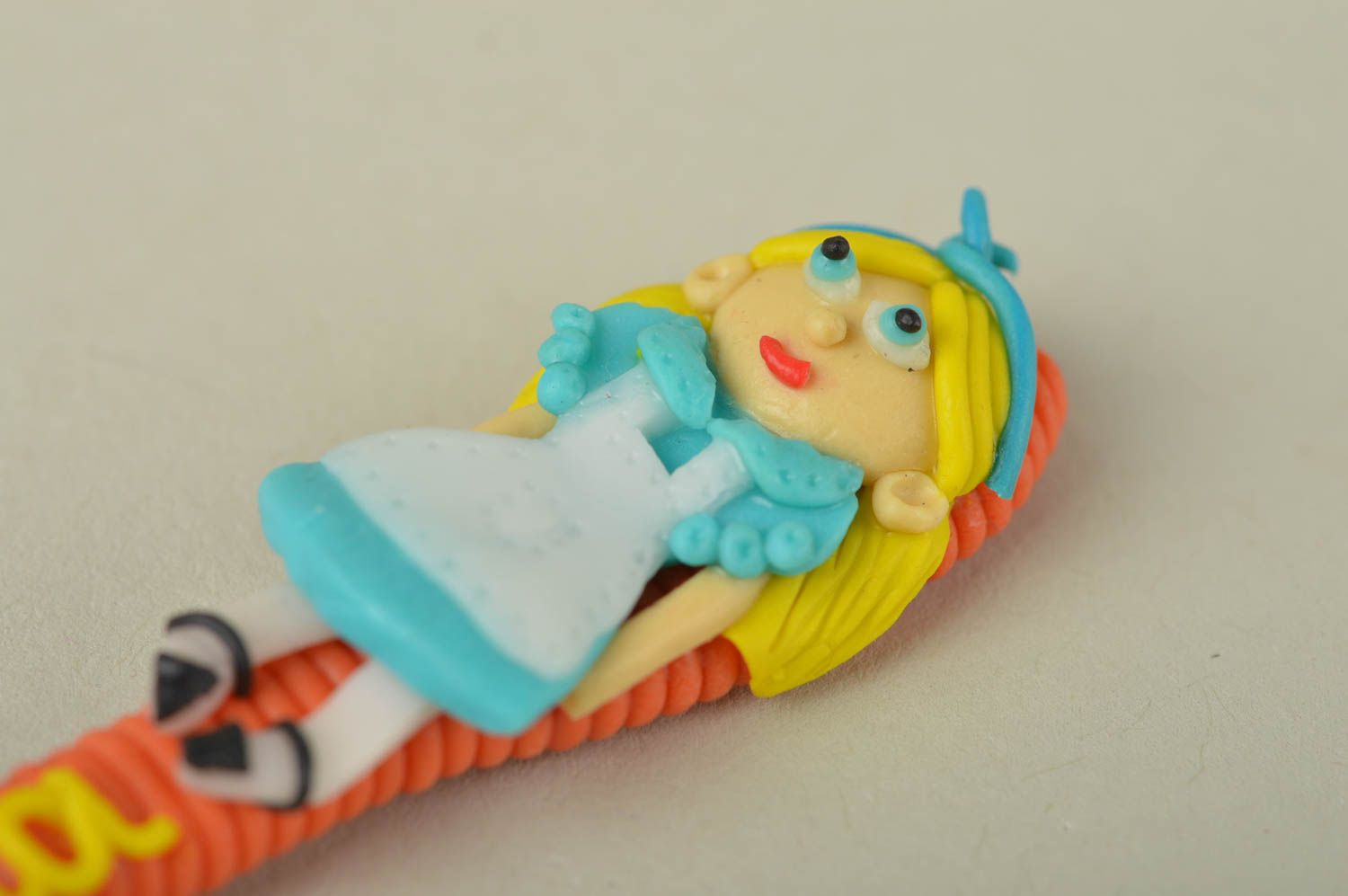 Cuchara artesanal con muñeca de pástico regalo original utensilio de cocina foto 4