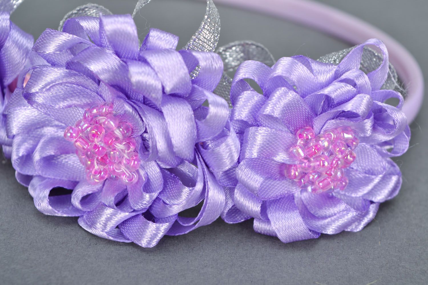 Homemade headband with satin ribbons photo 4