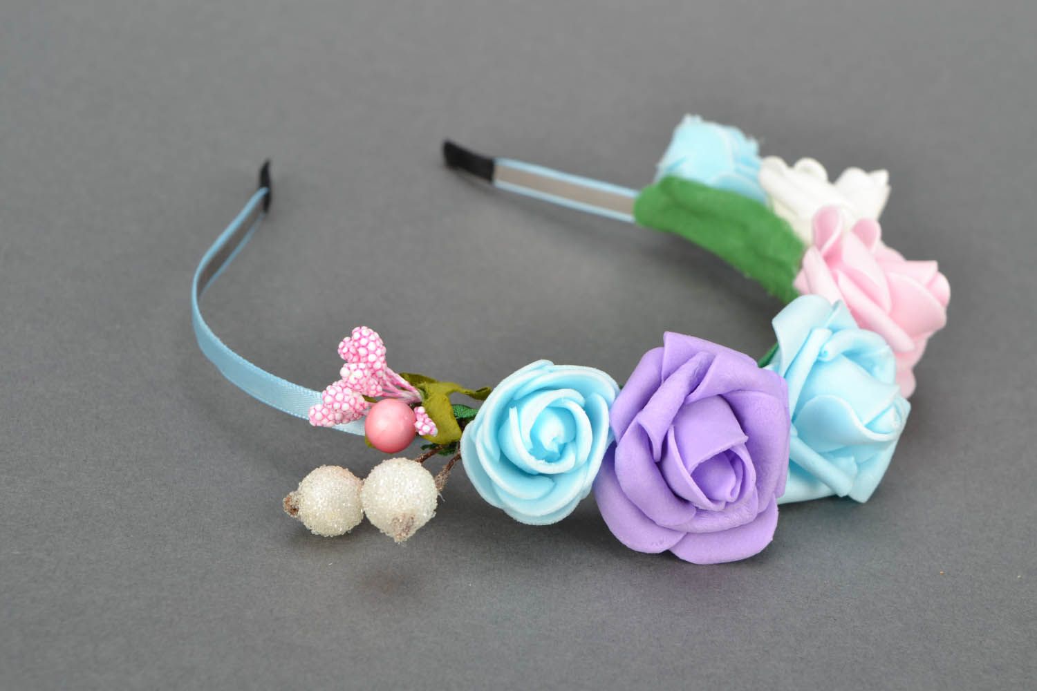 Hair band with flowers  photo 3