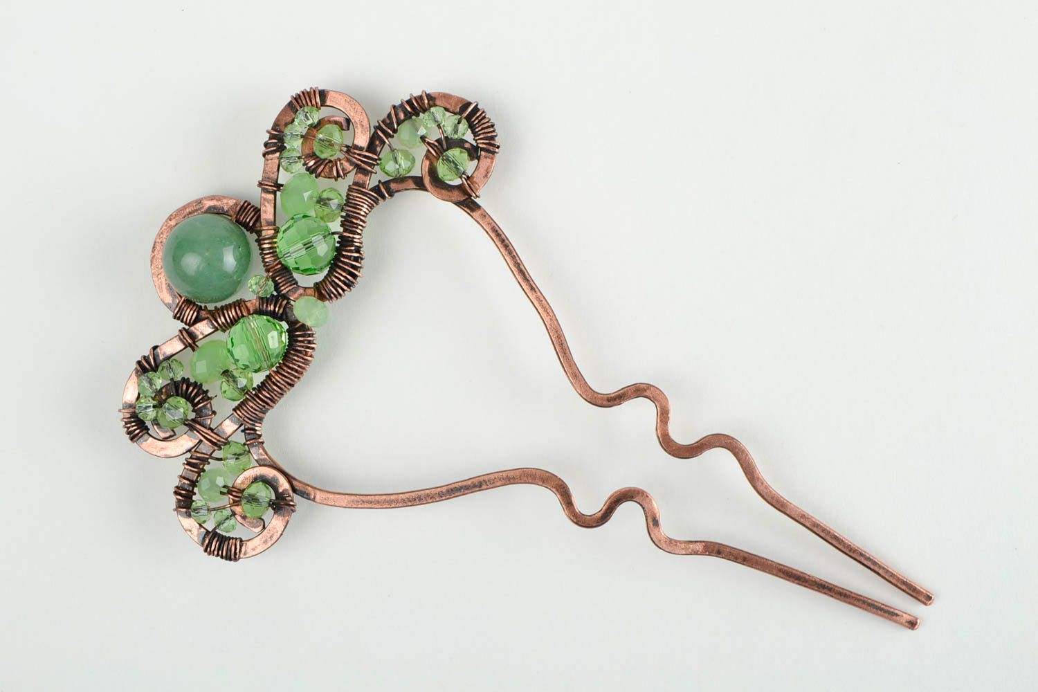Handmade grüne Haarspange mit Perlen Kupfer Schmuck Accessoire für Haare foto 3