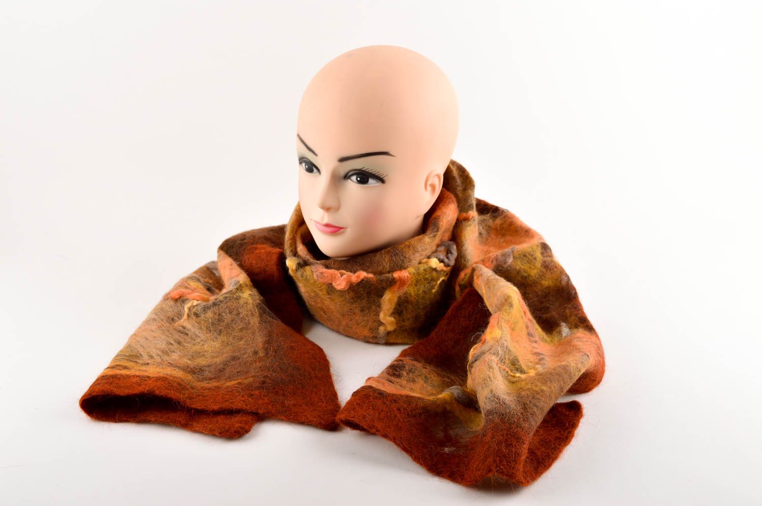 Écharpe laine feutrage fait main Foulard chaud brun Accessoire femme design photo 1