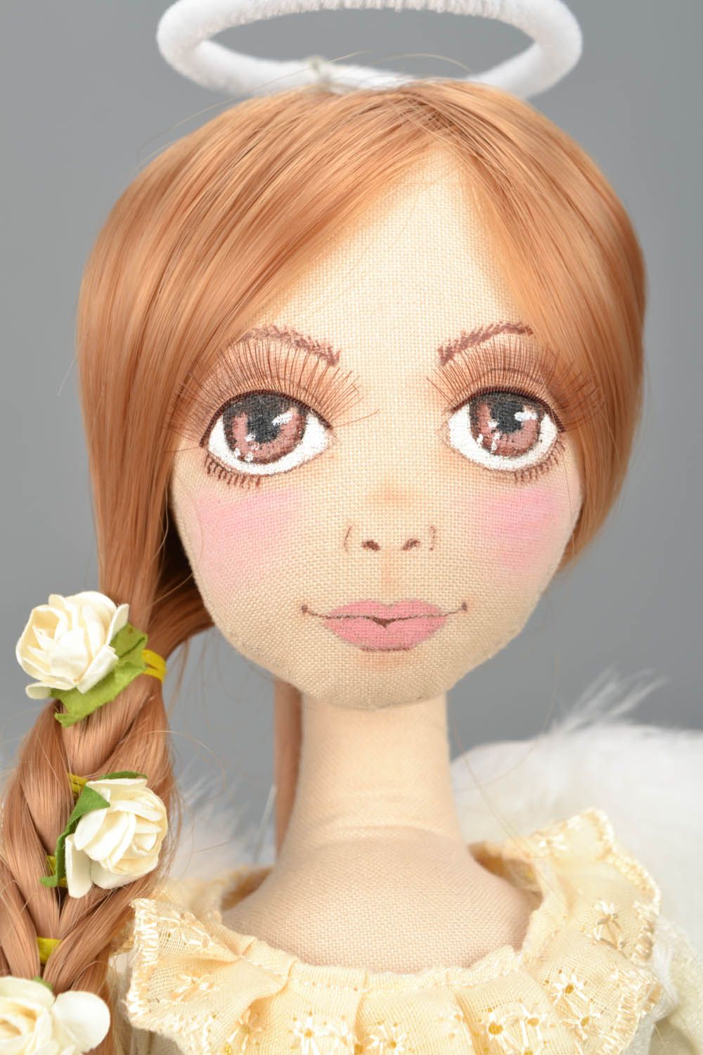 Bambola bella in stoffa fatta a mano pupazzo tessile originale con supporto foto 3