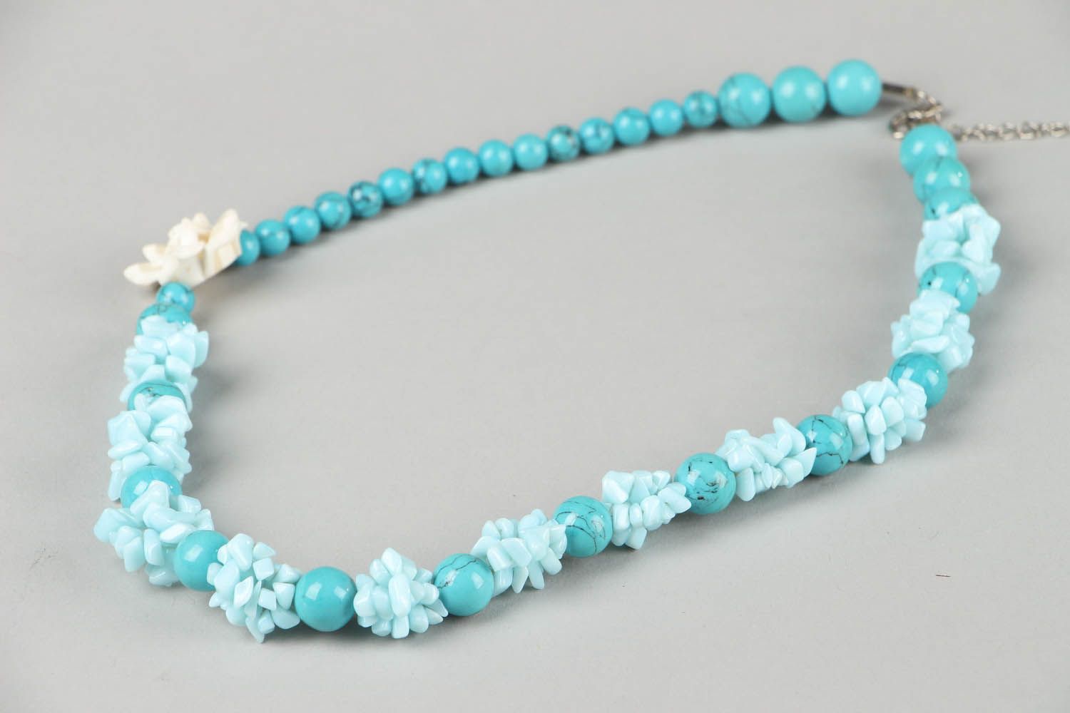 Bead necklace made of turquoise photo 2