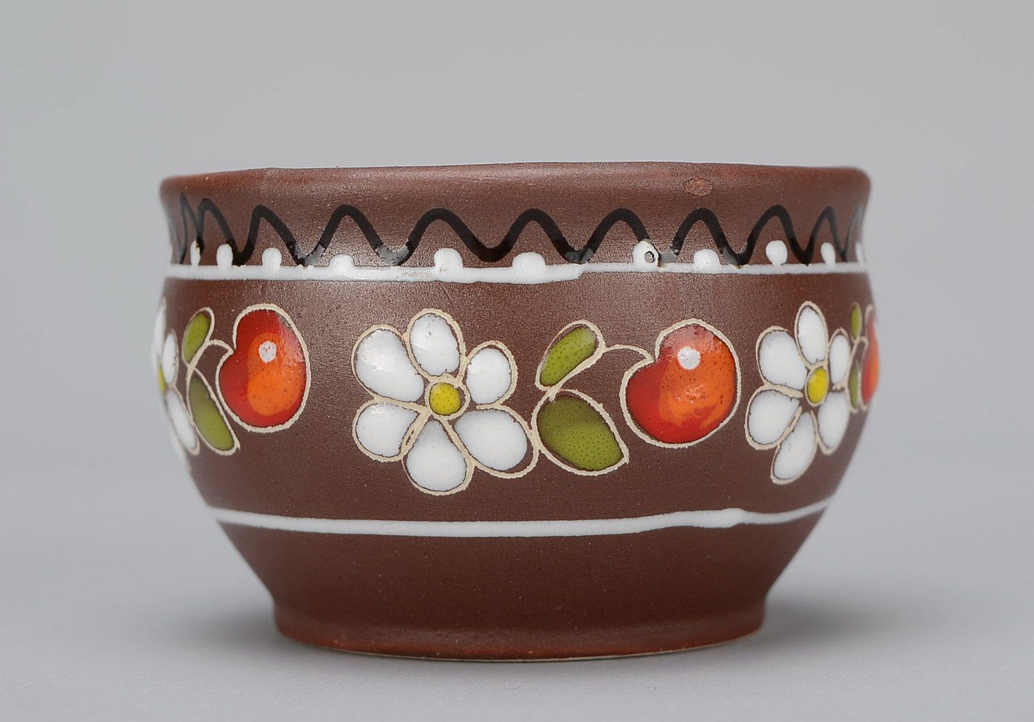 Clay patterned saltcellar photo 2