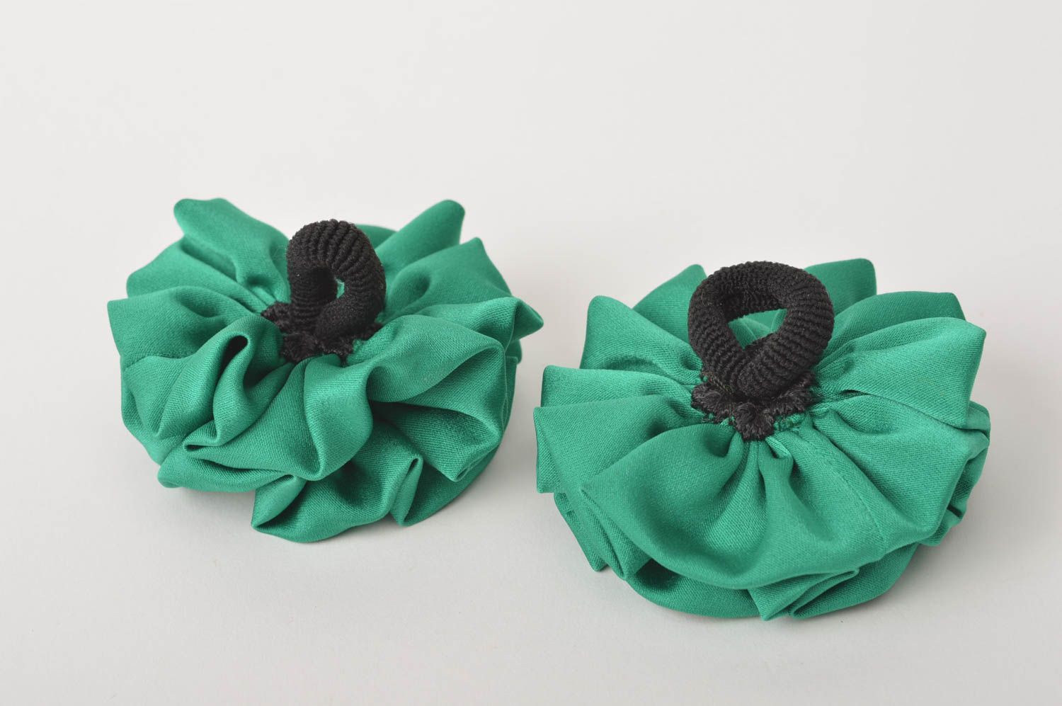 Kinder Haargummis handmade Haarschmuck Set Accessoires für Haare in Grün schön foto 3