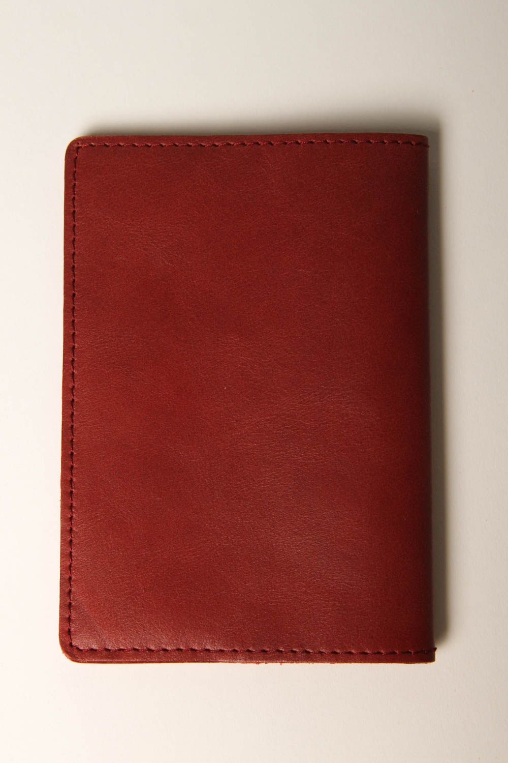 Estuche para pasaporte artesanal regalo original rojo accesorio de hombre  foto 3