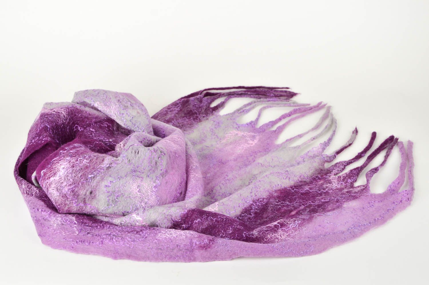 Женский шарф палантин ручной работы валяный палантин фиолетовый в полоску фото 2