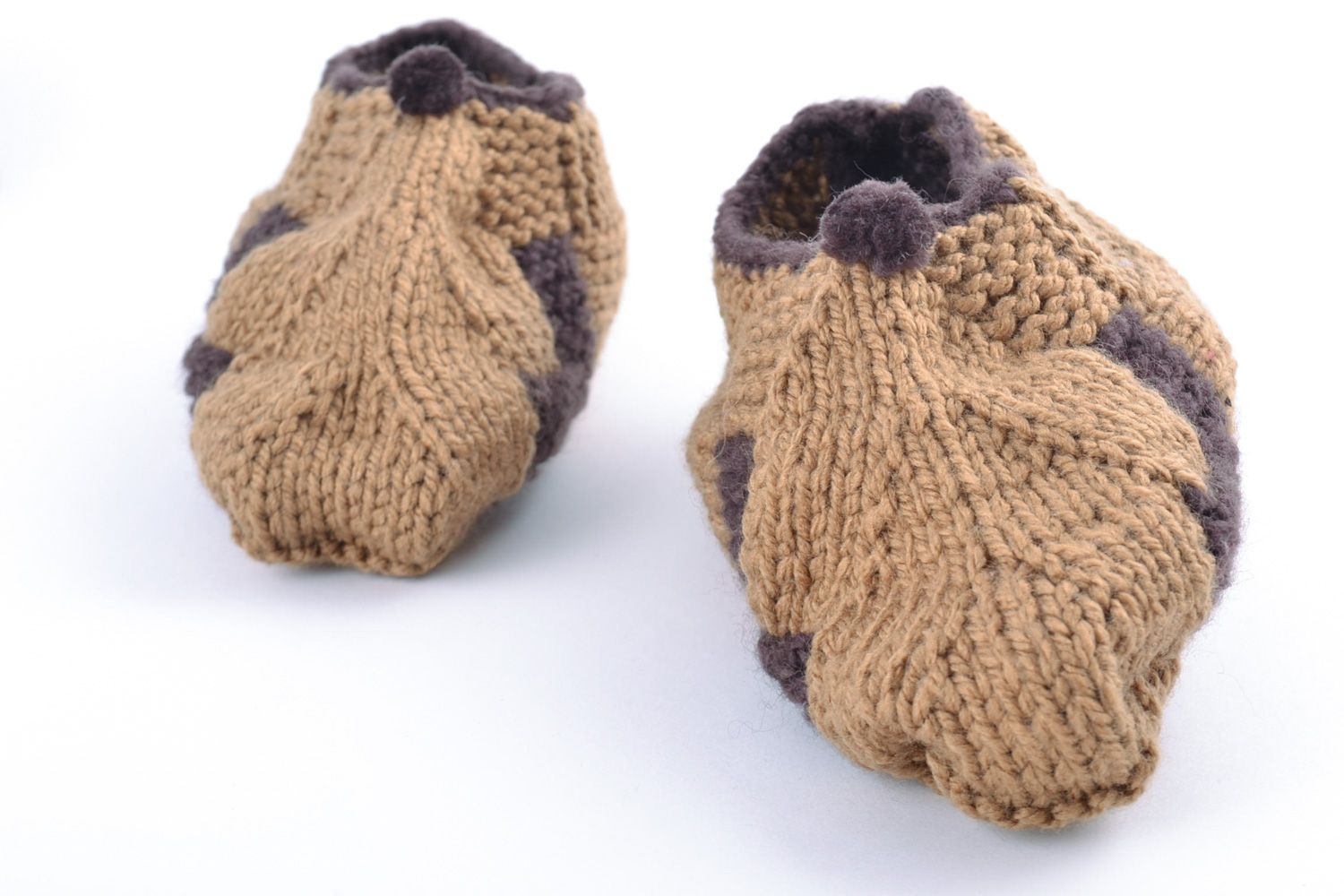 Unusual beautiful women's knitted half-woolen slippers of brown color photo 4