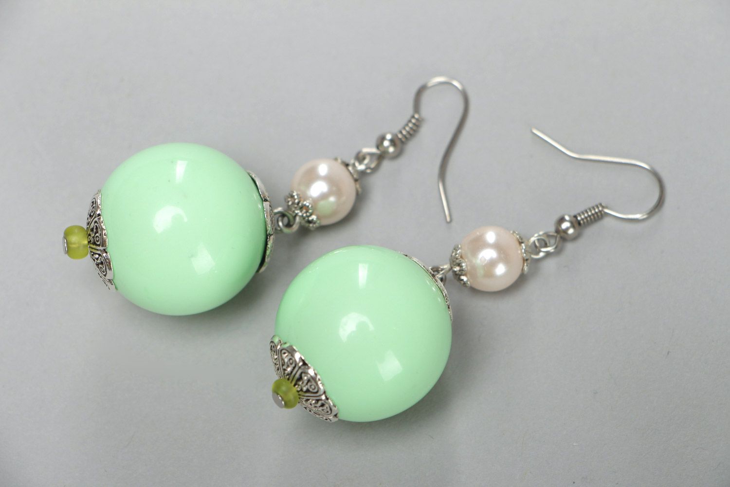 Set of handmade polymer clay jewelry 2 pcs earrings and bracelet of mint color photo 3