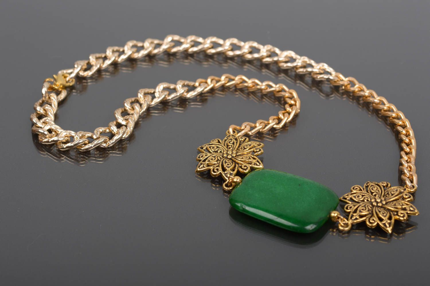 Collier pierre naturelle jadéite Bijou fait main vert sur chaîne Cadeau femme photo 1