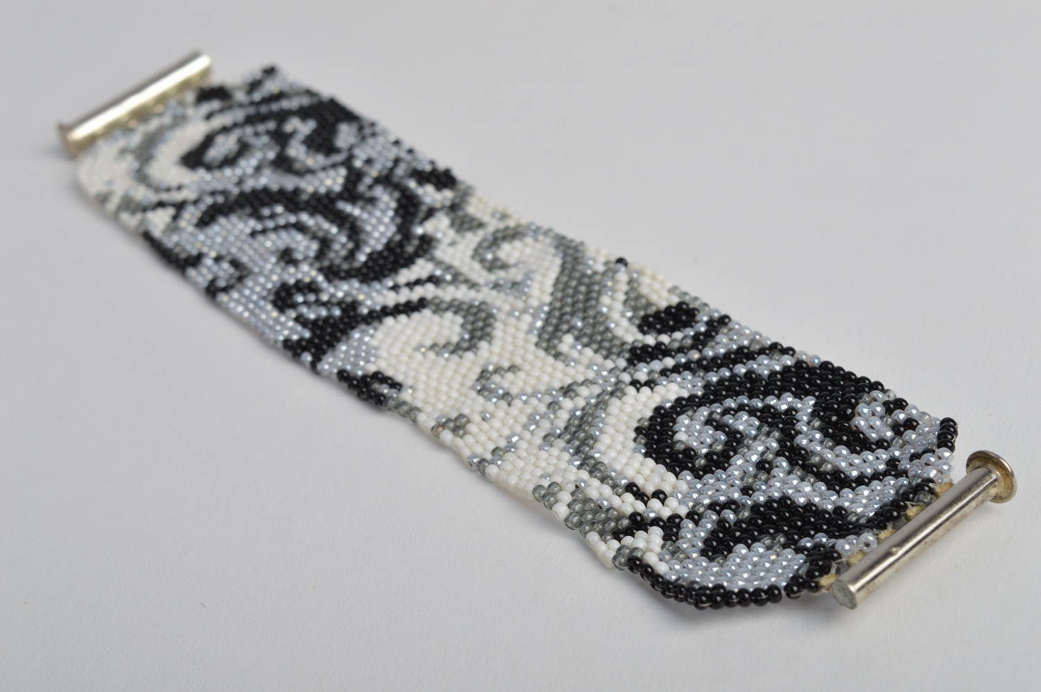 Handmade seed beaded bracelet designer bijouterie accessory present for woman photo 3