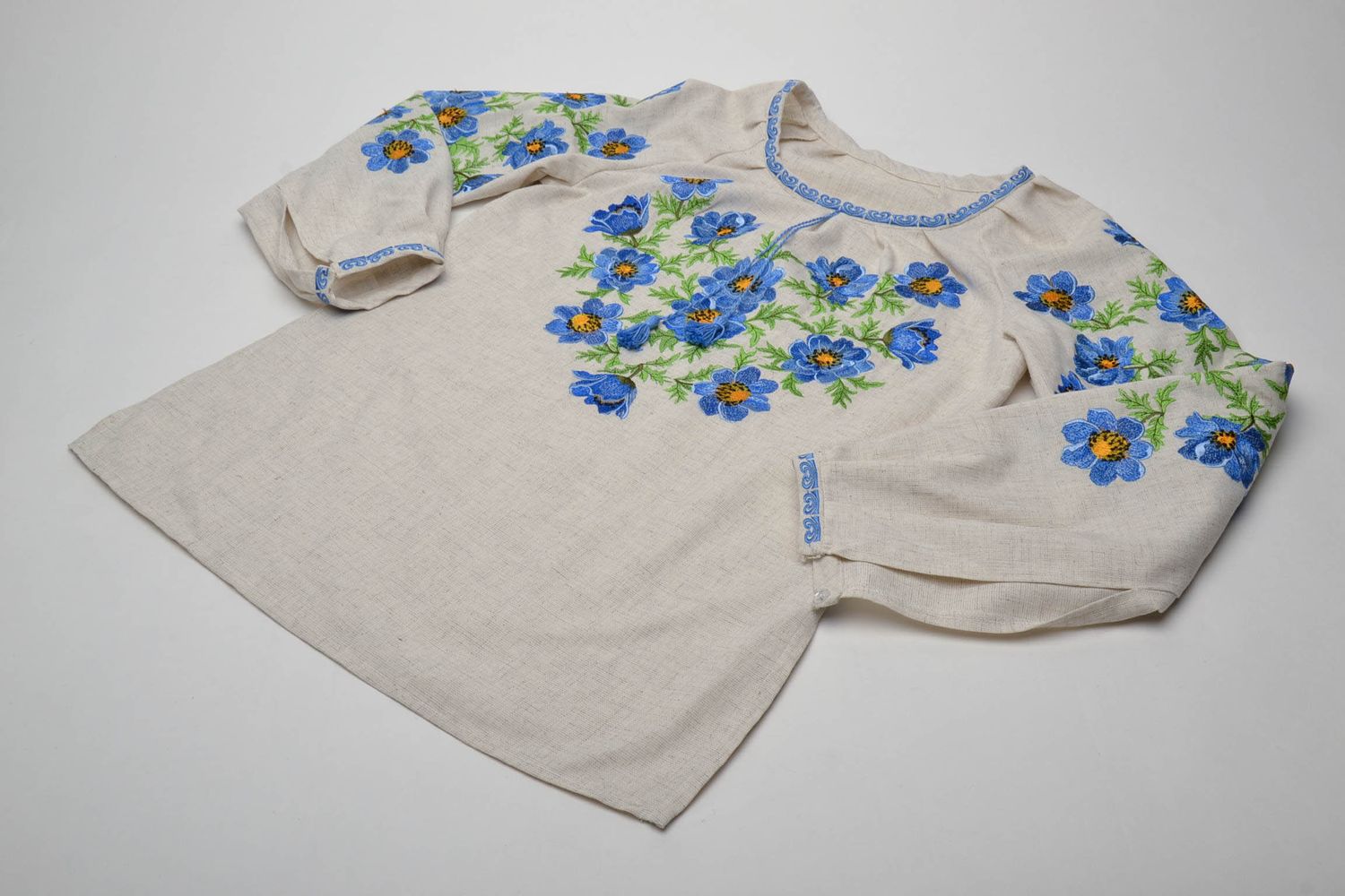 Women's embroidered blouse photo 5